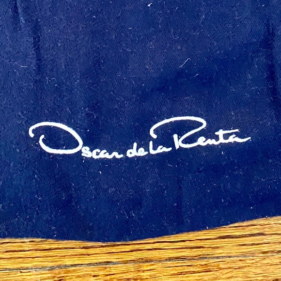 Oscar de la Renta Dust Bag - Picture 4 of 5